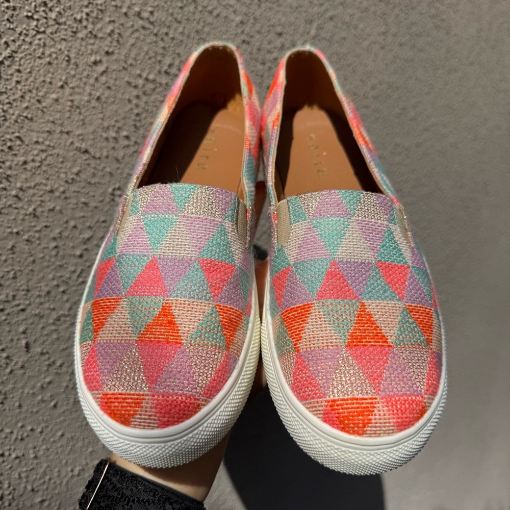 Saira Shearwater Colorful Triangle Geometric Pattern Slip-On Sneakers